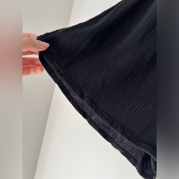 H&M Women's Black Casual Flowy Lightweight Euro Summer Vacation Shorts 2 XS - Picture 4 of 7